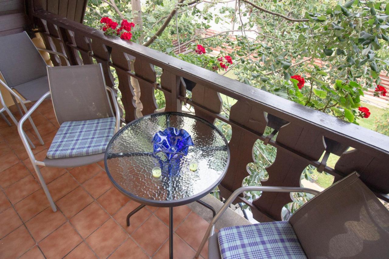 Emi Vendeghaz Hotel Balatonszárszó Eksteriør billede