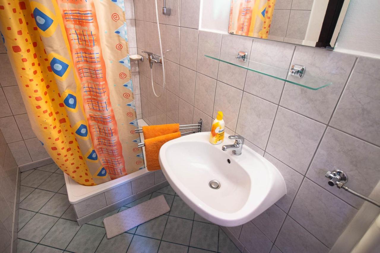 Emi Vendeghaz Hotel Balatonszárszó Eksteriør billede